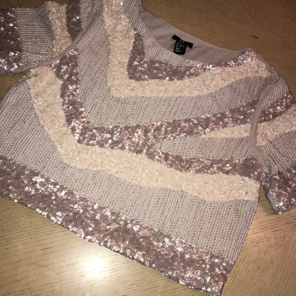 💋H&M CUTE TOP - Picture 2 of 2